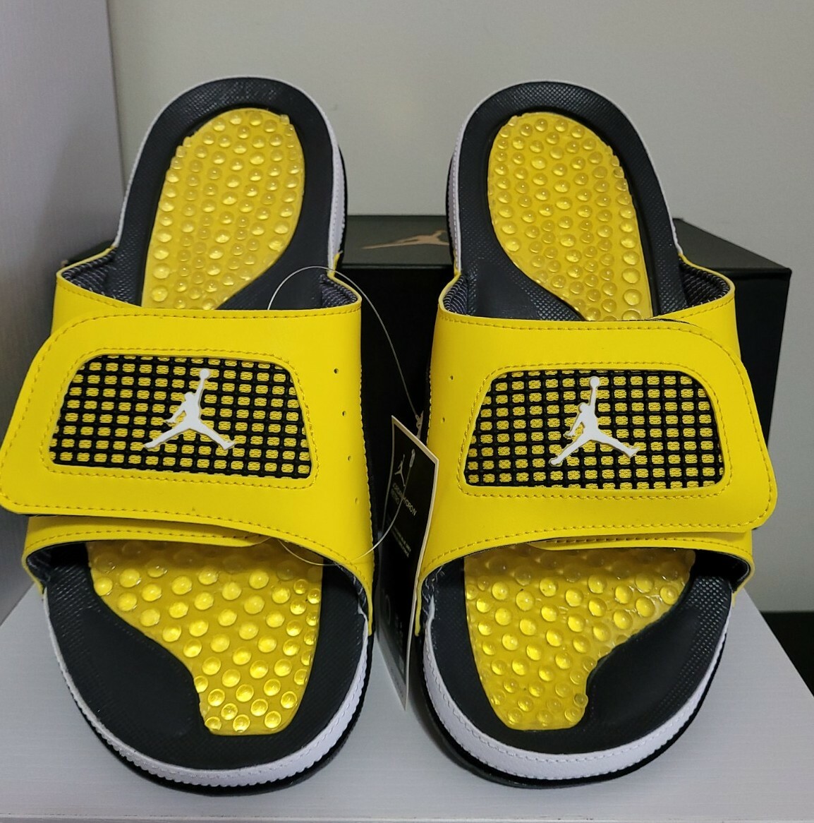 Nike Jordan Hydro IV Retro 4 Lightning Yellow Slides Men's Size 10  (DN4238-701) | eBay
