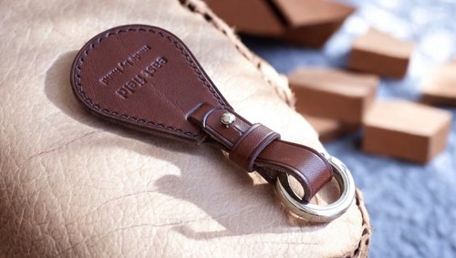 New handmade leather case for pocket watch 45mm in the form of a keychain saddle - Picture 8 of 10