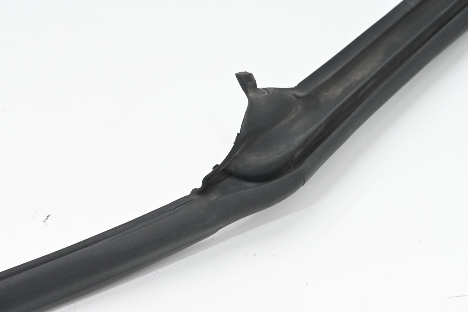 ⭐ 14-20 Maserati Ghibli Quatt Front Right Door Body Rubber Weatherstrip Seal Oem