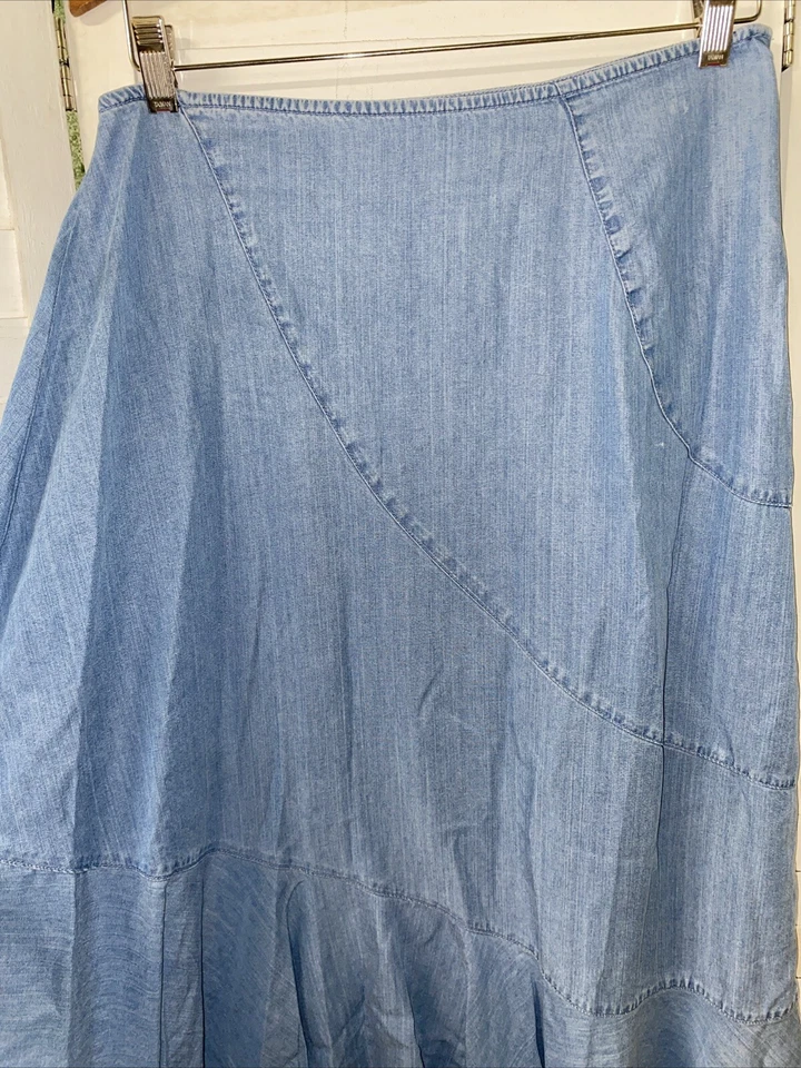 Maxi falda vaquera azul claro acampanada mezcla Tencel LRG de JM Collection para mujer Foto 3 de 4