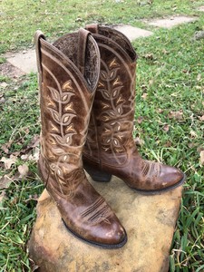 ariat desert holly cowgirl boots