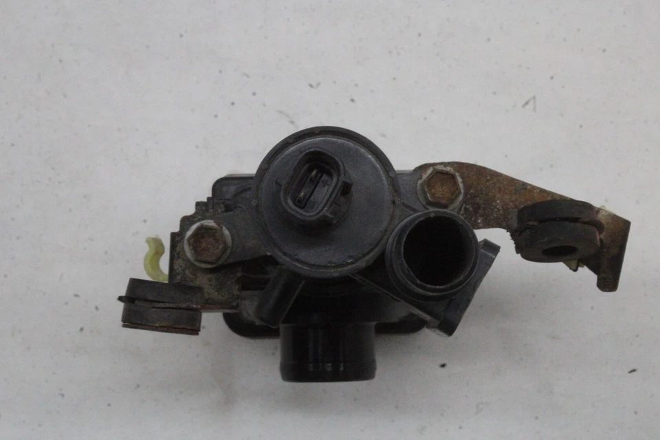 2004 TOYOTA PRIUS VASILHA DE VAPOR DE COMBUSTÍVEL 77730-47020 FABRICANTE DE EQUIPAMENTO ORIGINAL 04 05 06 - Imagem 4 de 4