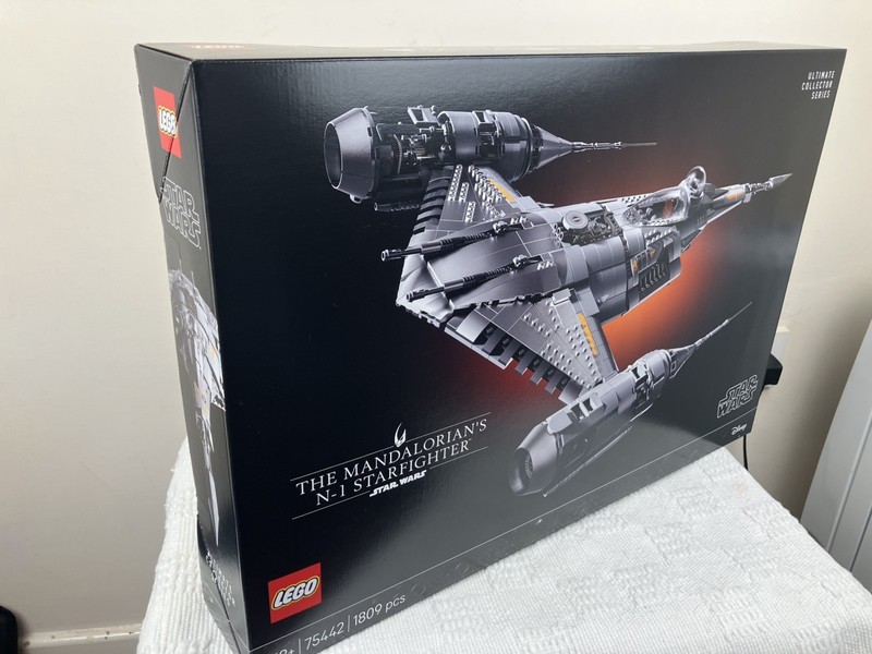 Lego Star Wars The Mandalorian's N-1 Starfighter 75442 - New & Sealed