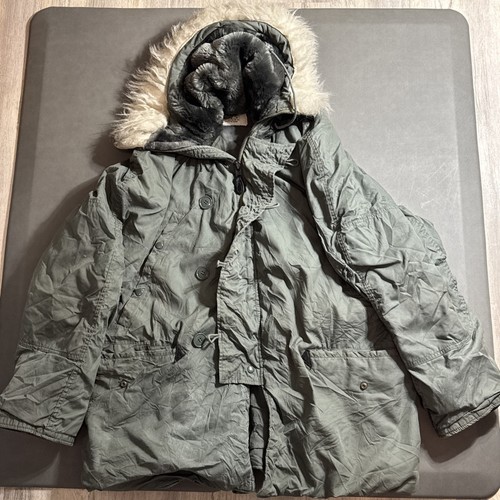 Vintage Military Extreme Cold Weather Parka Type N-3B Size Large With Fur Hood