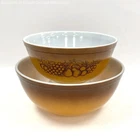 VNTG 2Pc Pyrex "Old Orchard" Brown Nesting Mixing Bowls 2.5 & 4Qt #403/404