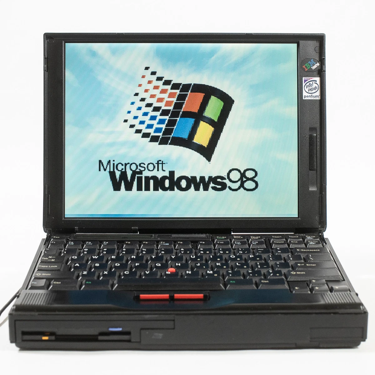 希少Windows98Se IBM ThinkPad240 外部FDD付 希少Windows98Se IBM ThinkPad240 外部FDD付
