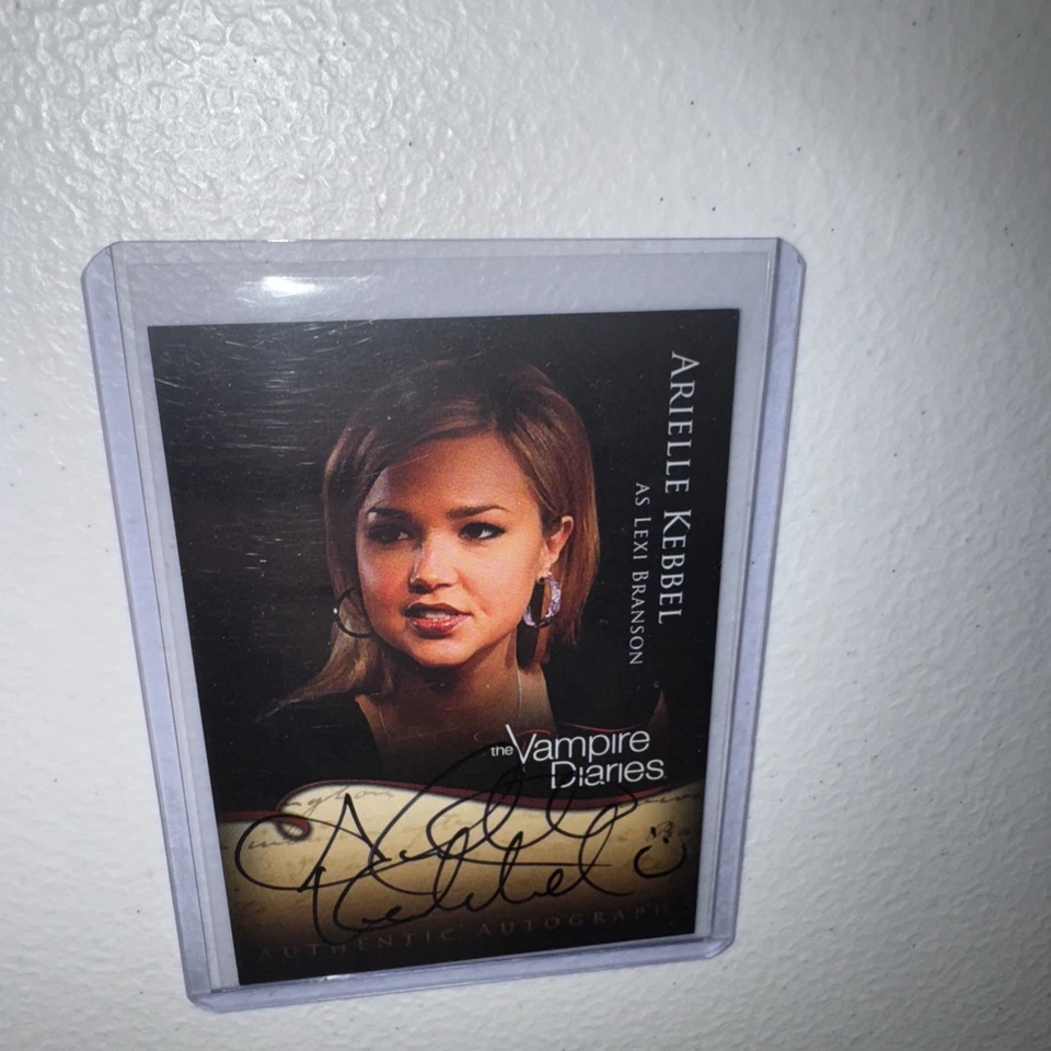 2012 Cryptozoic Vampire Diaries Season 1 autograph Arielle Kebbel as LEXI A14 - Image 4 of 4