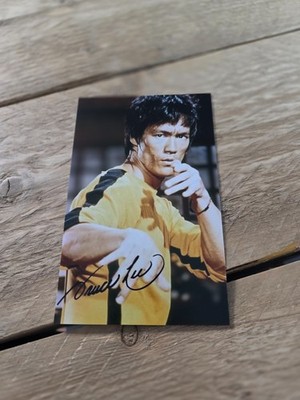BRUCE LEE - Repro Autograph - Approx 10x16 (1056)