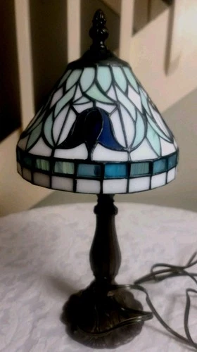 Vintage Metal Mosiac Tiffany Style Stained  Glass " Blue Mist " Table Lamp  14”