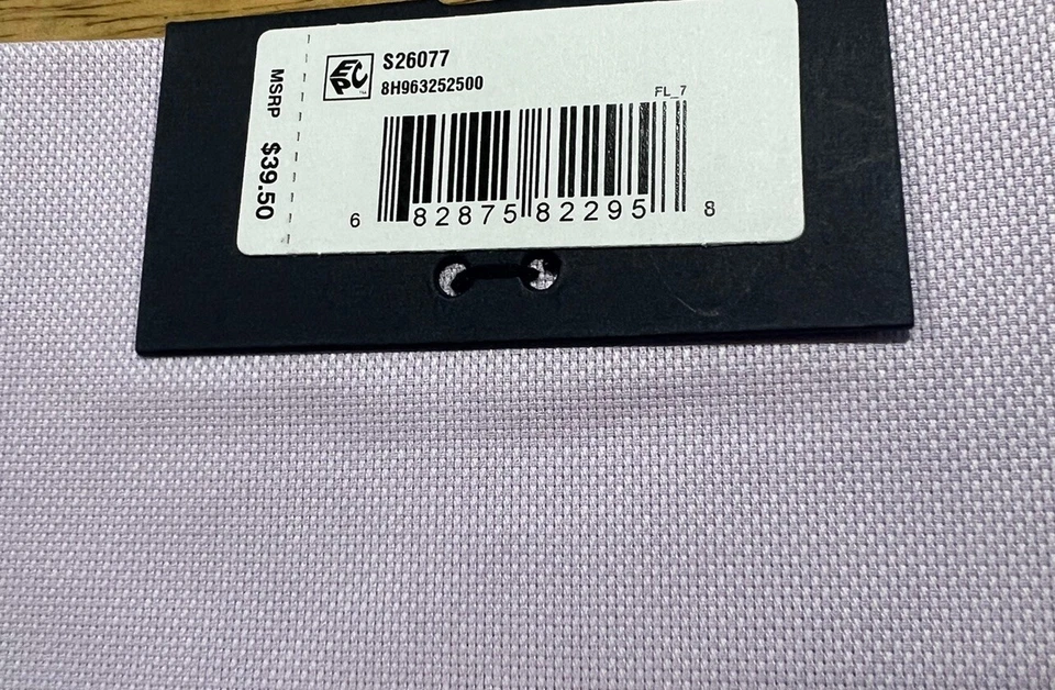 Precio de venta sugerido por el fabricante $39,50: Tommy Hilfiger Oxford cuadrado de bolsillo liso para hombre - lila Foto 3 de 4