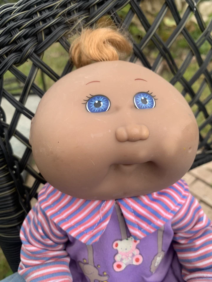Винтажная кукла Cabbage Patch Kid 1978, 1982, 1995 пластик афроамериканка - Изображение 4 из 4
