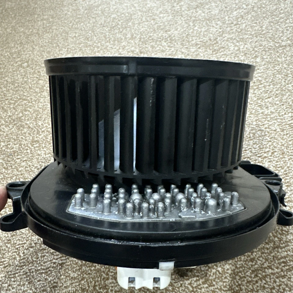 Bmw Serie 4 Gran Cupé 420i F36 2017 Calentador Soplador Motor 9276112 Foto 2 de 4