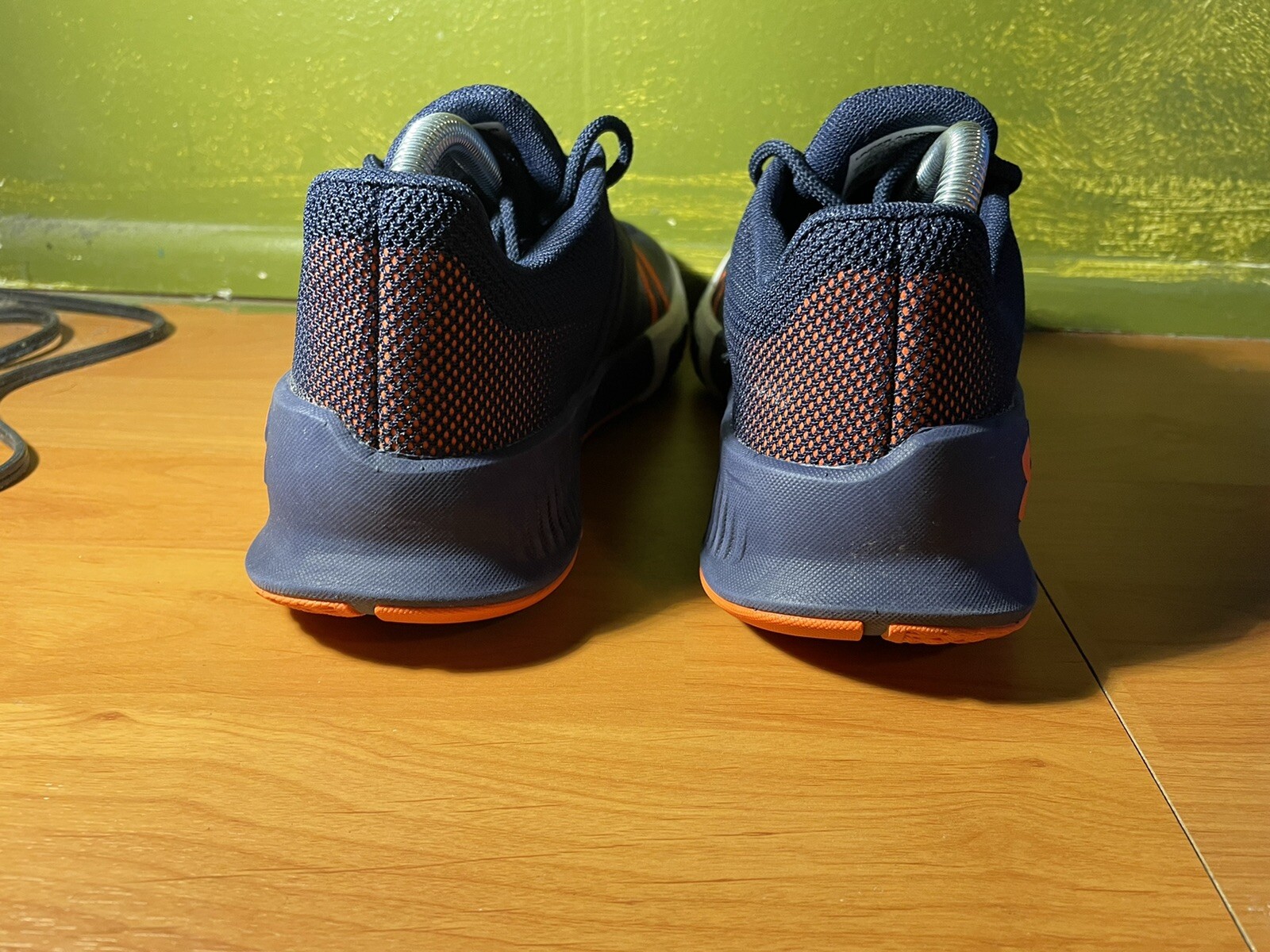 Picture 4 of 6