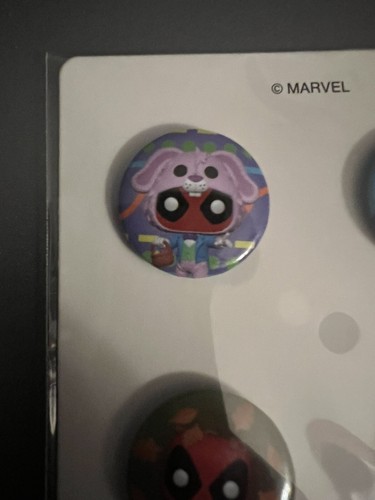 Funko Deadpool Seasons buttons small PINS SET A Gamestop Exclusive - Picture 5 of 9