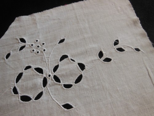 broderie ancienne grosse main ajourée dentelle pour recup incrustation T2-12 - Picture 3 of 4