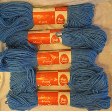 5 SKIENS Vintage Caron Magic Carpet Heavy Rug Yarn Acrylic 4 oz. 10 Medium Blue