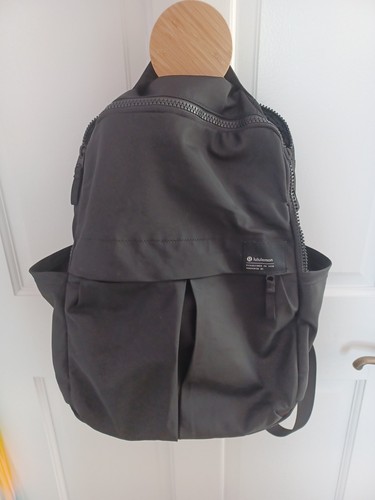 Lululemon Everyday Backpack 2.0 23L Black Bag Zip Casual Travel Gym