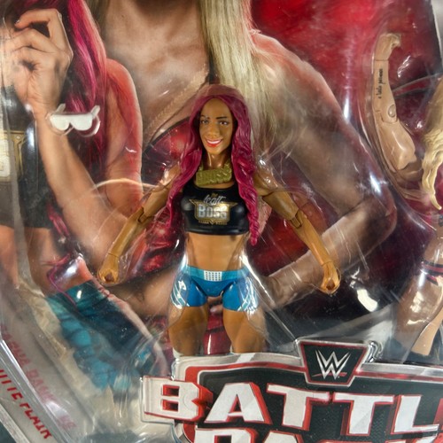 WWE Basic Series Battle Pack Sasha Banks VS Charlotte Flair Action Figure Mattel - Picture 2 of 15