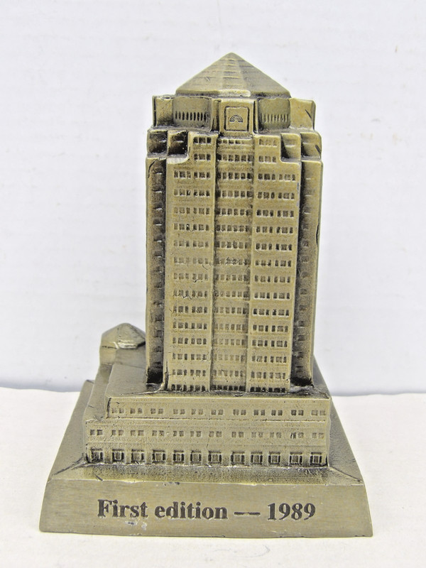 vintage CITIZENS FEDERAL CENTRE Dayton Ohio FIRST EDITION 1989 banthrico BANK 