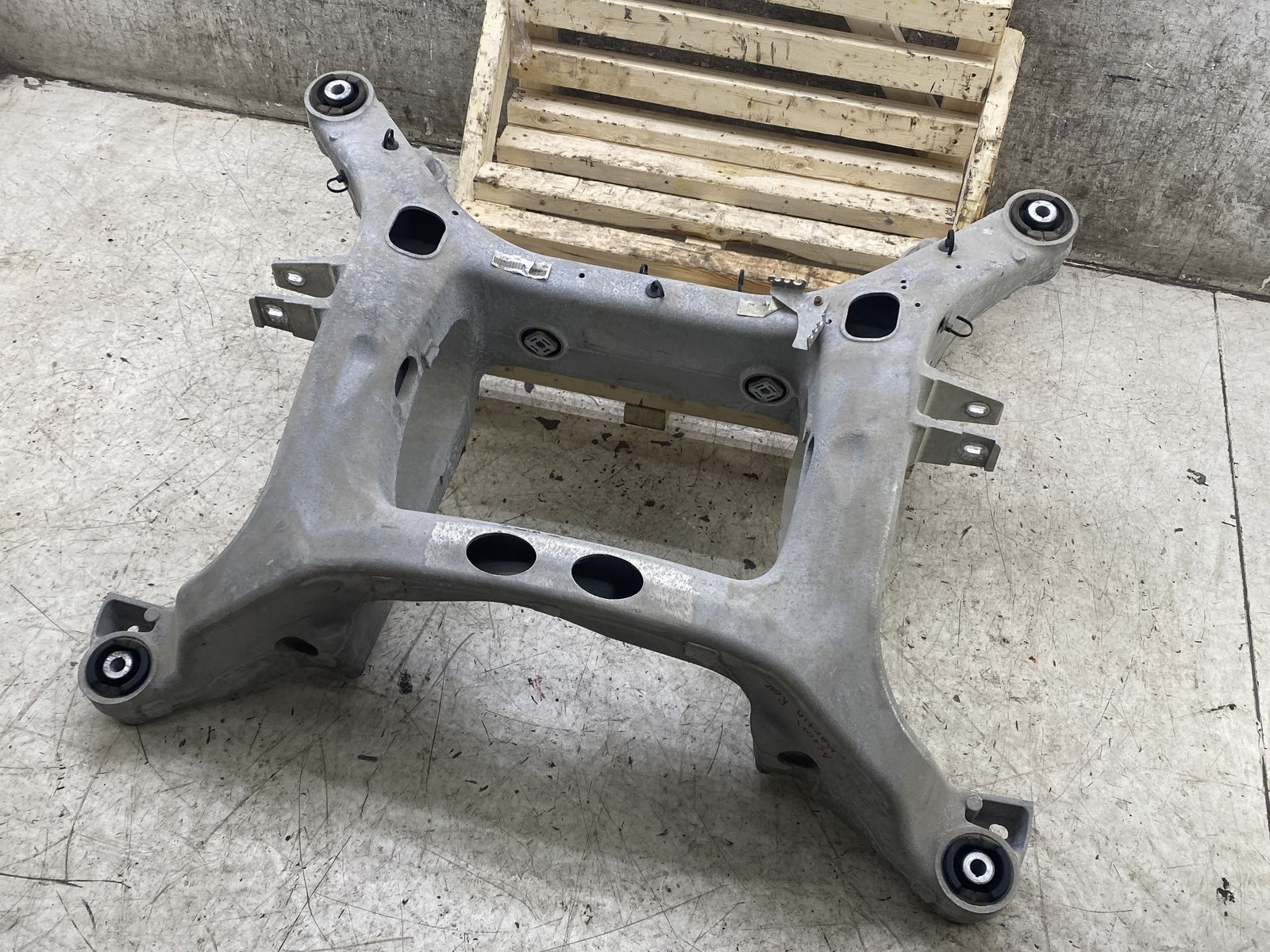 2020-2025 ASTON MARTIN DBX OEM REAR SUBFRAME SUSPENSION CROSSMEMBER