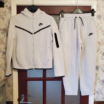 Nike Tech Fleece Trainingsanzug Creme Hoodie Hose Kinder STD Fit L Alter 12-13 Toll