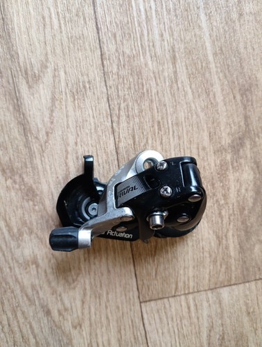 Sram Derailleur route arriere 11v. rival chape moyenne double 32dts - 2024 | 95.31 € - Culture Vélo