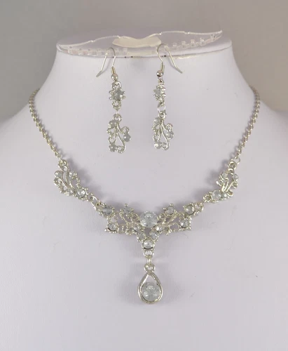 SILVER TONE CLEAR CRYSTAL SMALL TEARDROP NECKLACE SET