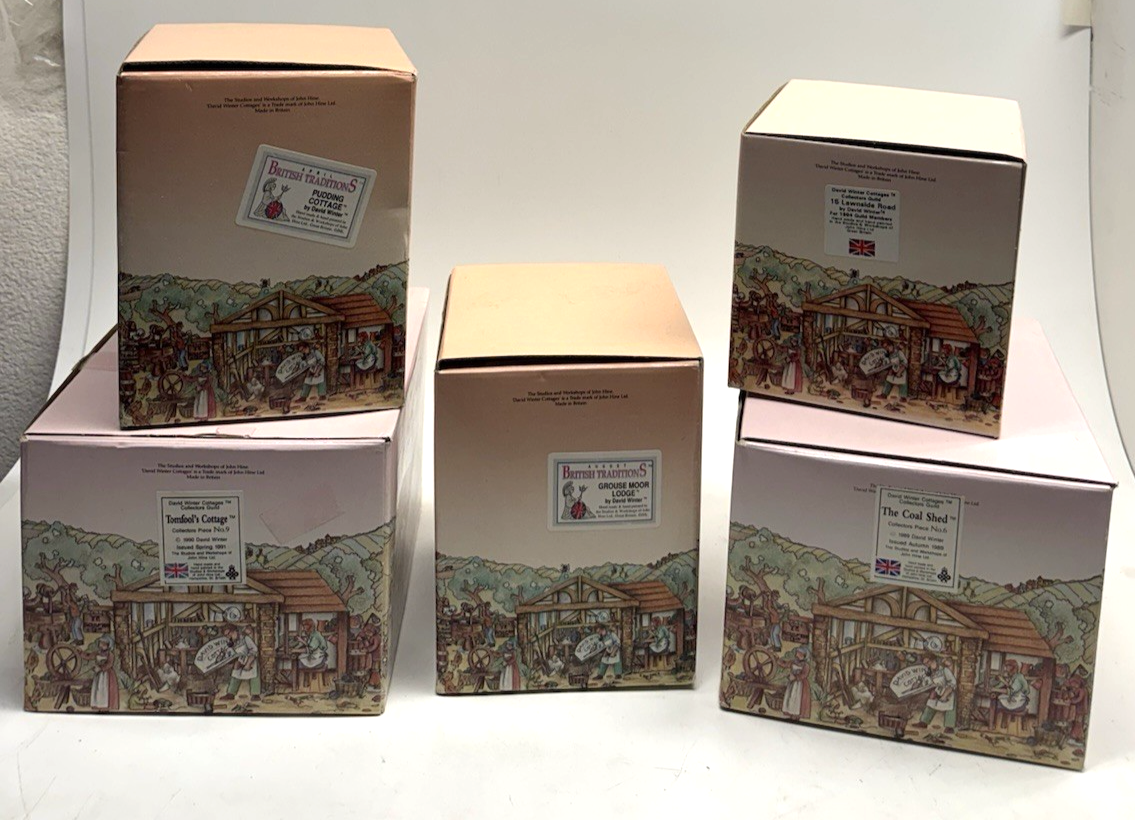 LOT OF (5) DAVID WINTER COTTAGES -PUDDING COTTAGE, TOMFOOL'S COTTAGE, GROUSE MOO