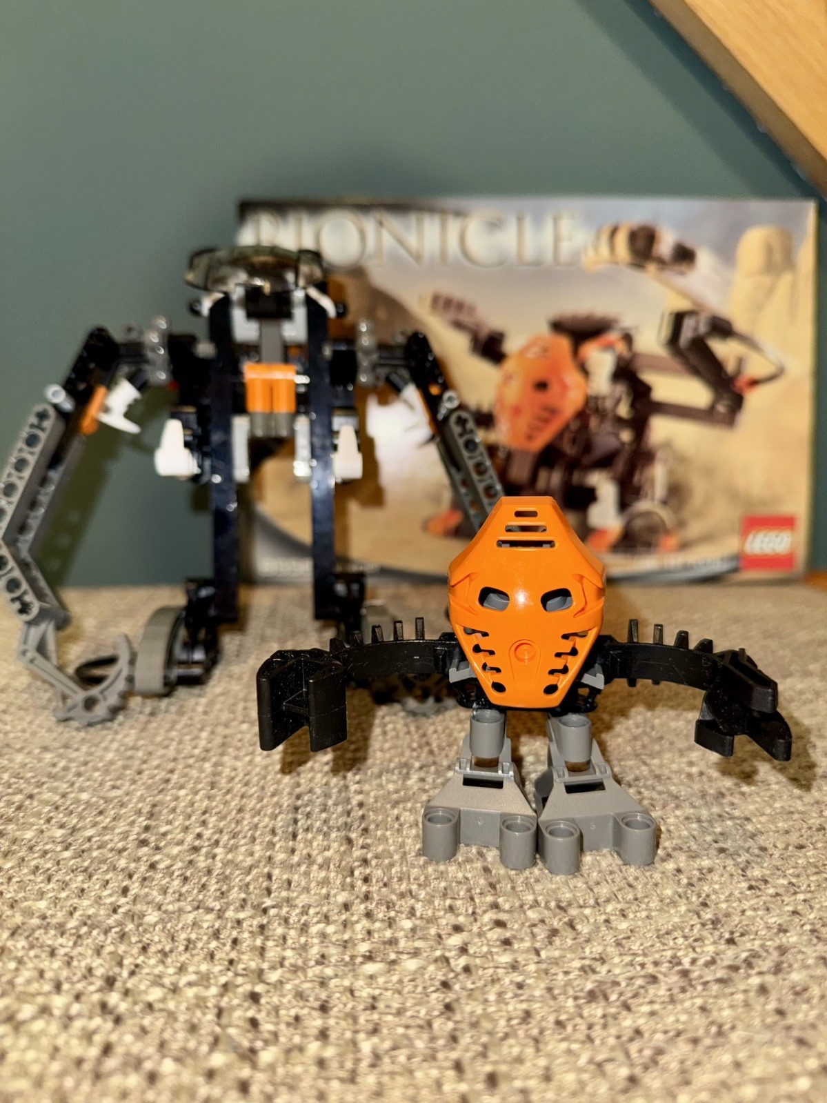LEGO BIONICLE: Boxor Vehicle (8556) with instructions