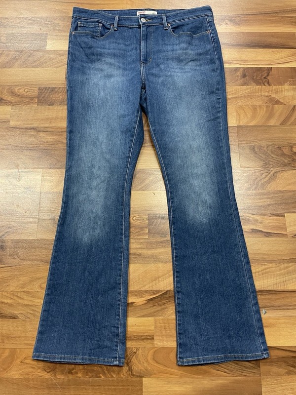 Signature By Levi Strauss 16M Jeans Mid-Rise Bootcut (A)