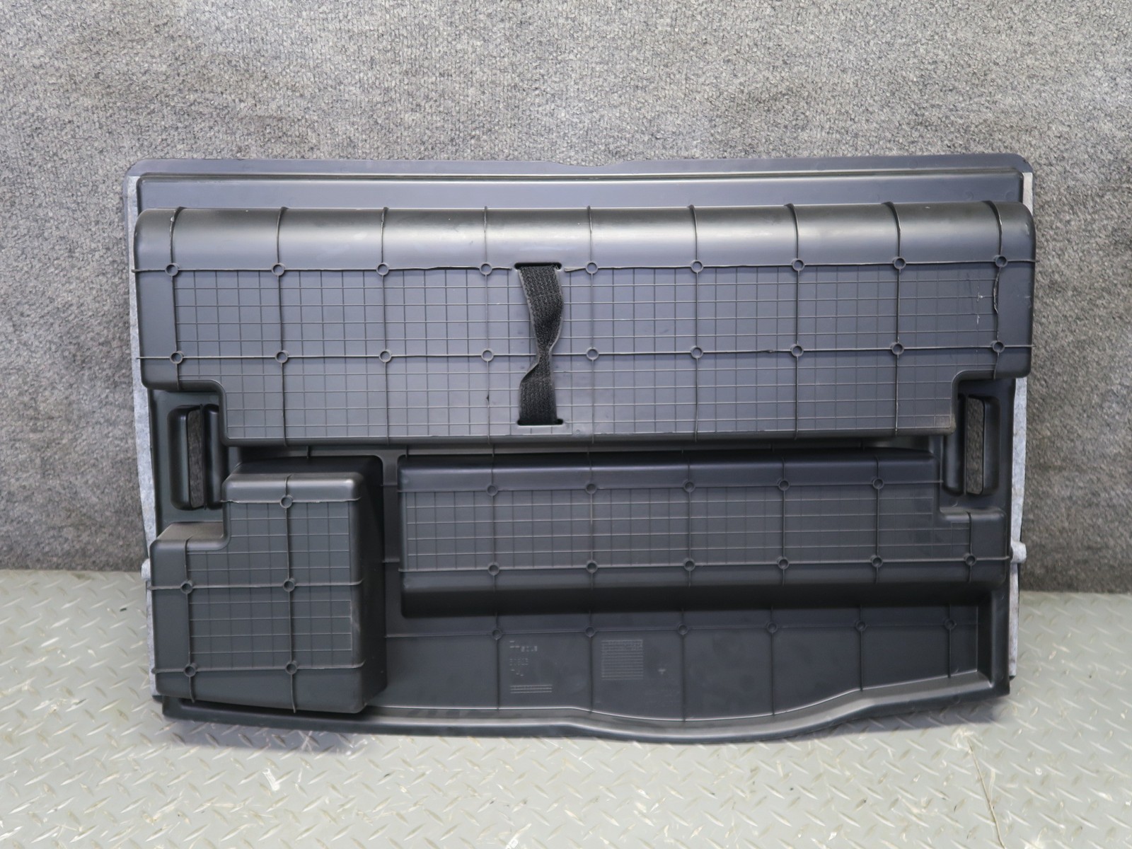 2017-2020 MASERATI LEVANTE M161 REAR TRUNK CARPET TRIM PANEL FLOOR STORAGE SET
