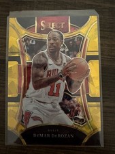 2023-24 Panini Select - Mezzanine DeMar DeRozan #391 Cracked Ice Gold Prizm /10 