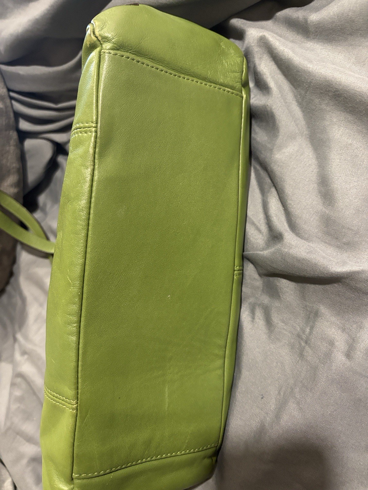 Coach Green Medium Shoulder Bag Zip Closure Silver Hardware Inner Pockets