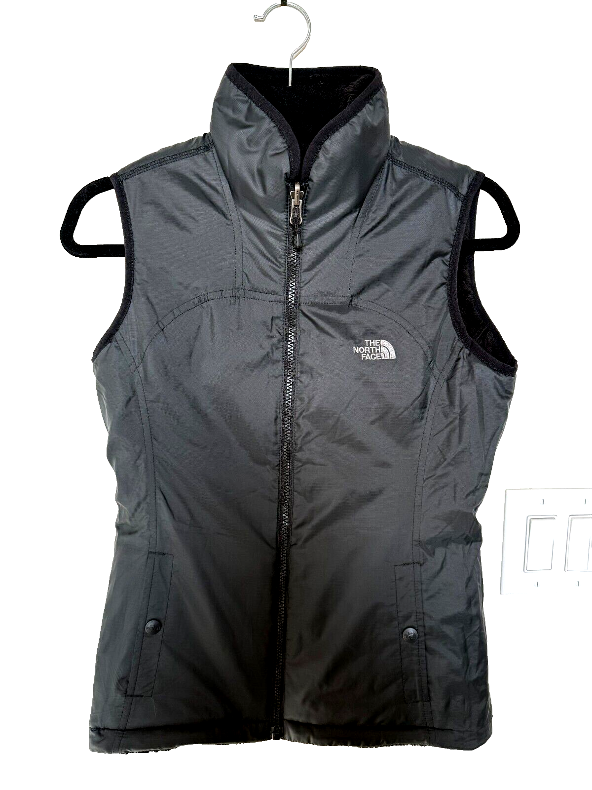 The North Face Womens Reversible XS Black Furry Fleece Puffer Vest
