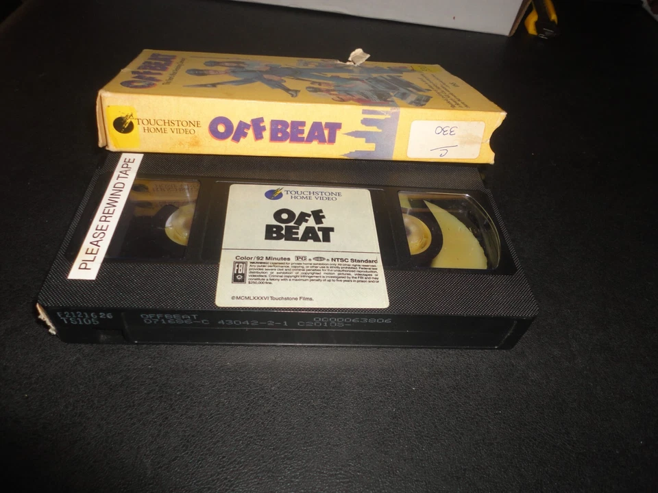 Off Beat (VHS, 1986) Judge Reinhold Meg Tilly Rare Cult Comedy Cops HTF OOP - Image 3 of 3