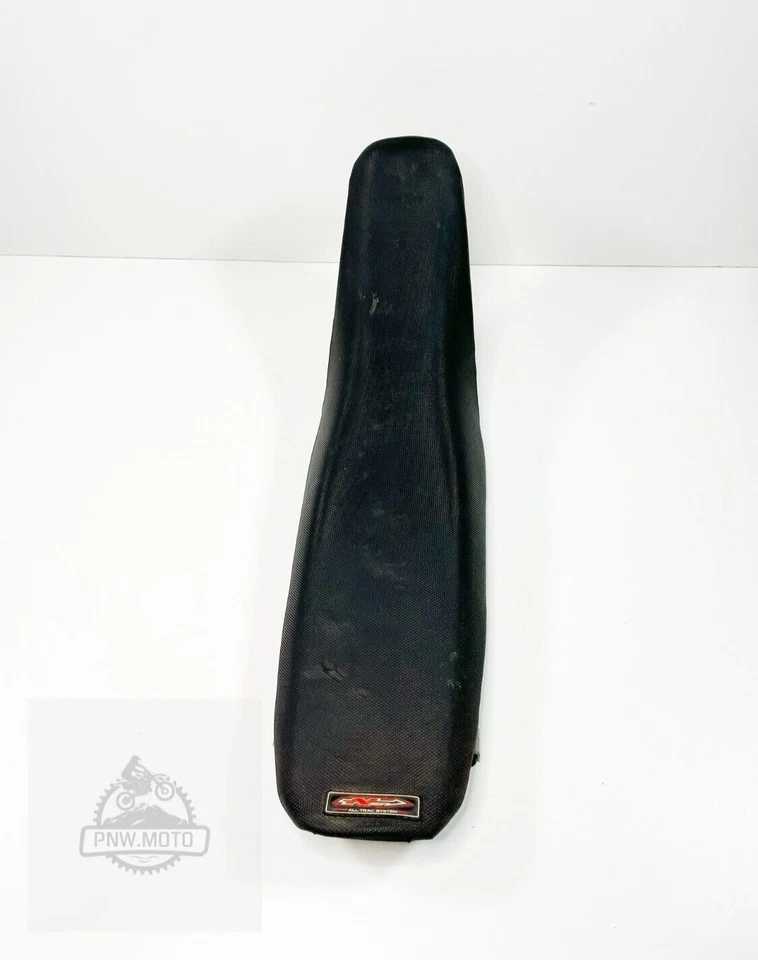 2000 2001 Honda CR250R CR 250R OEM Seat Saddle Cushion Foam Cover Pad Mount - Image 3 of 4