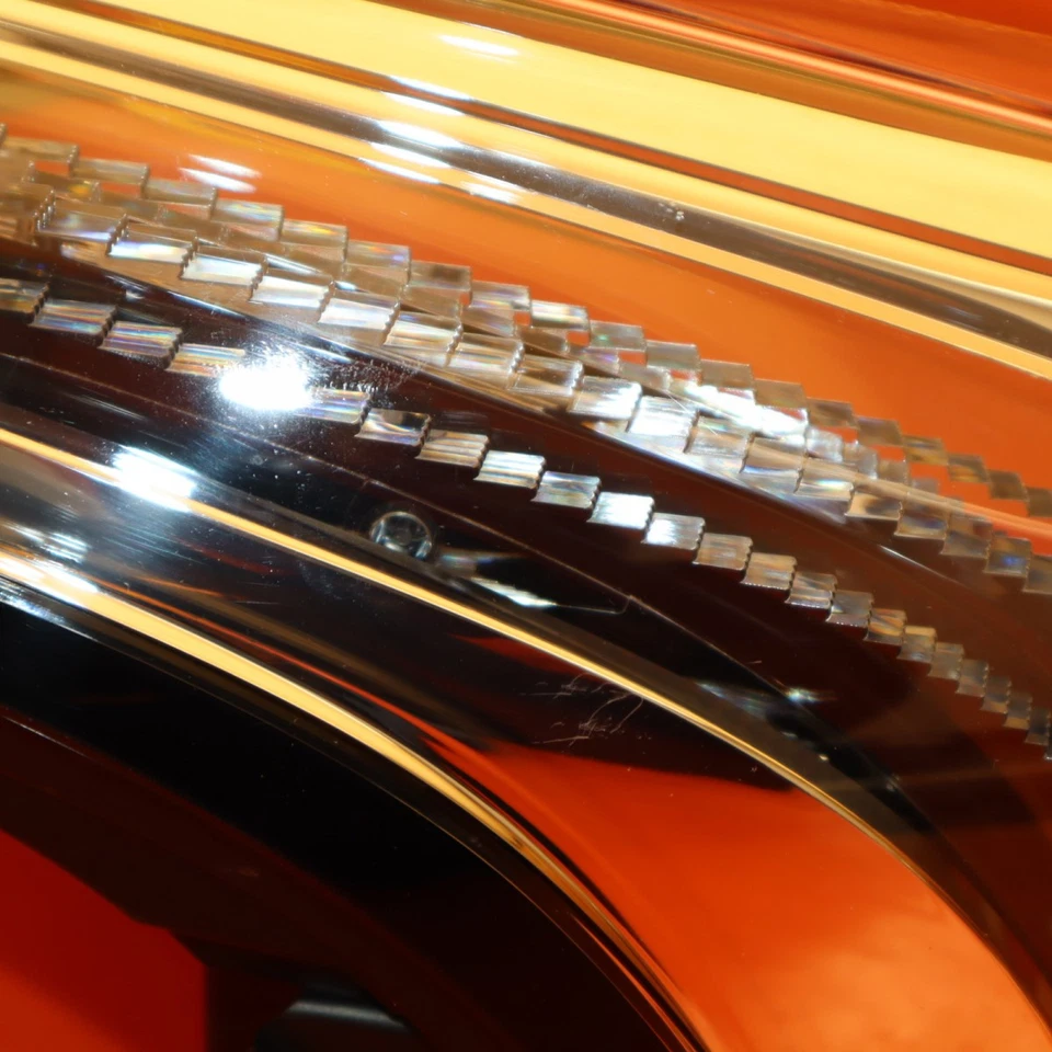 Farol de LED CADILLAC XTS passageiro direito 2018 2019 84338104 fabricante de equipamento original - Imagem 3 de 4