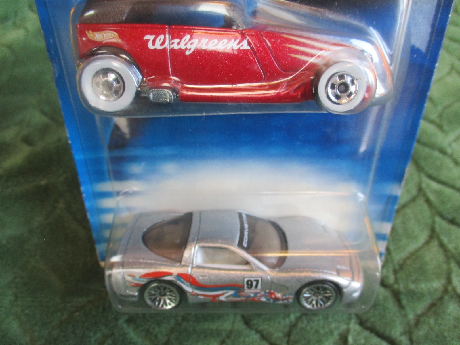 Hot Wheels  Wallgreens Series 2   '97 Corvette-Phaeton Two Car Set