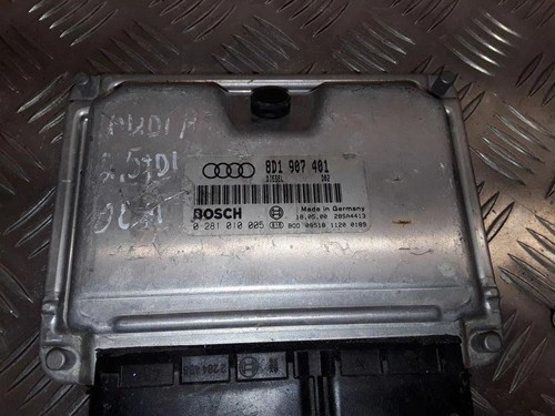 AUDI A4 Avant 8D5, B5 Motorsteuergerät ECU 8D1907401 2.50 Diesel 1997 31375413
