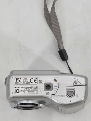 Nikon Coolpix 2100 Digital Camera 2.0MP - WORKS - Picture 7 of 10