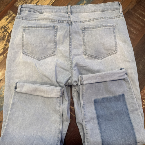 LOGO by Lori Goldstein Sz 14 Boyfriend Jean with Patchwork Details & Distressing - Picture 9 of 16