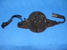 Bolsa para Reproductor de CD Coby 7" X 6" con 4 Bolsillos y Correa de Bloqueo Deslizante Ajustable Usada