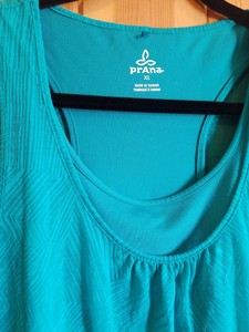 prana mika top