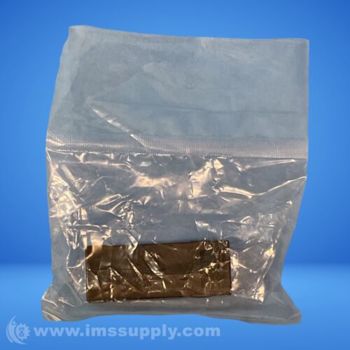 Keyence R-5 Micro Reflector FNOB - Picture 4 of 4