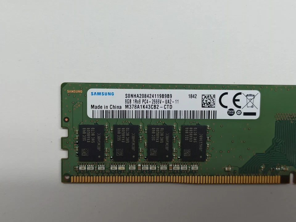 M378A1K43CB2-CTD Samsung 8GB PC4-21300 DDR4-2666MHz CL19 288-Pin DIMM 1.2V - Imagen 2 de 3