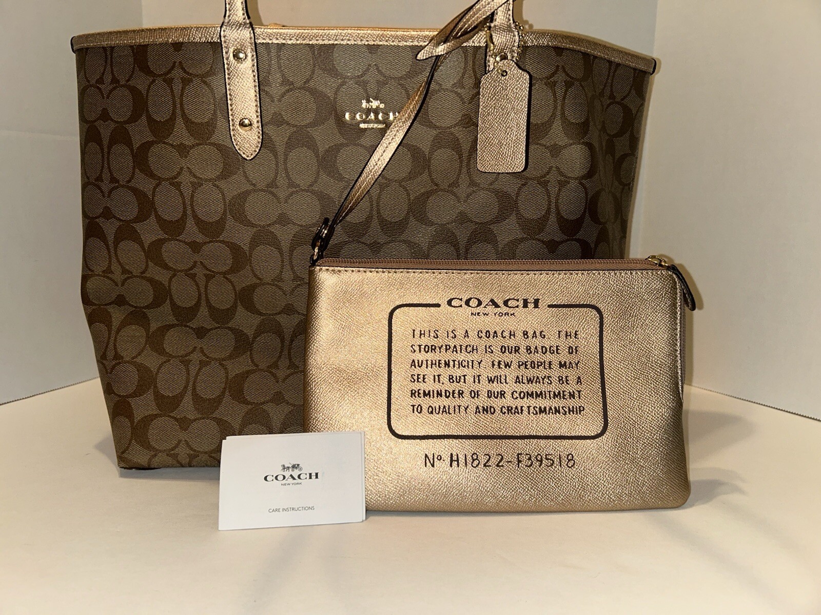 Coach Signature Town Tote Bag W/ Mini Bag Attached Handbags Purse Tote Bag - EUC-image
