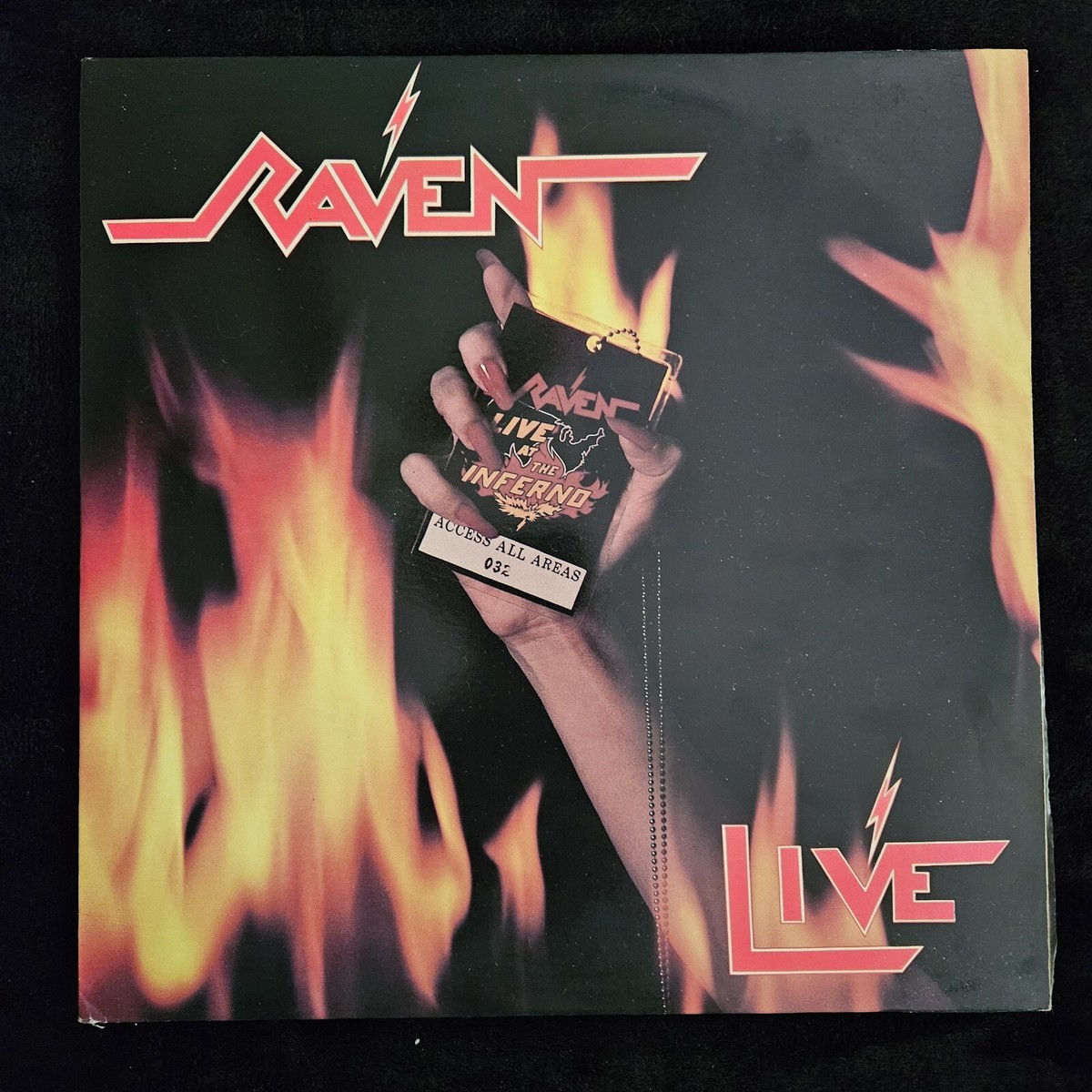 米2LP Raven Live At The Inferno MEGA1969LP Megaforce Records /00520 Raven – Live At The Inferno – 2 x Vinyl (LP, Album), 1984