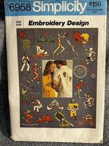 SIMPLICITY Embroidery Design ~ 6958  ~ Vintage 1975 ~ Cut