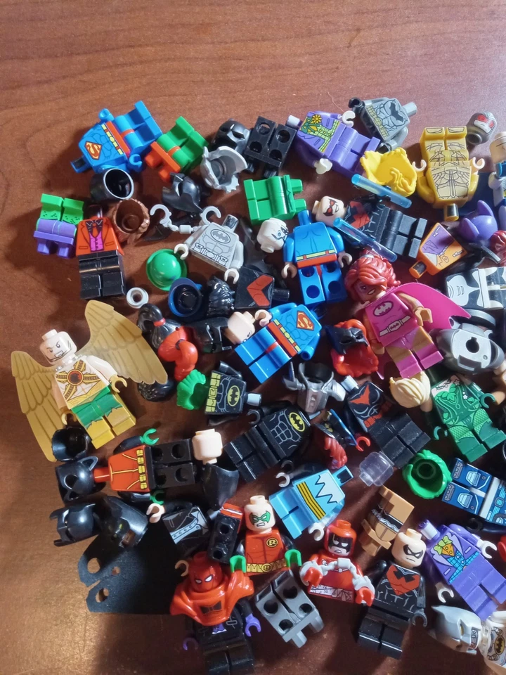 Lego Lot Minifigure Batman 7785 DC Superheroes Justice League Parts Huge Classic - Image 3 of 4