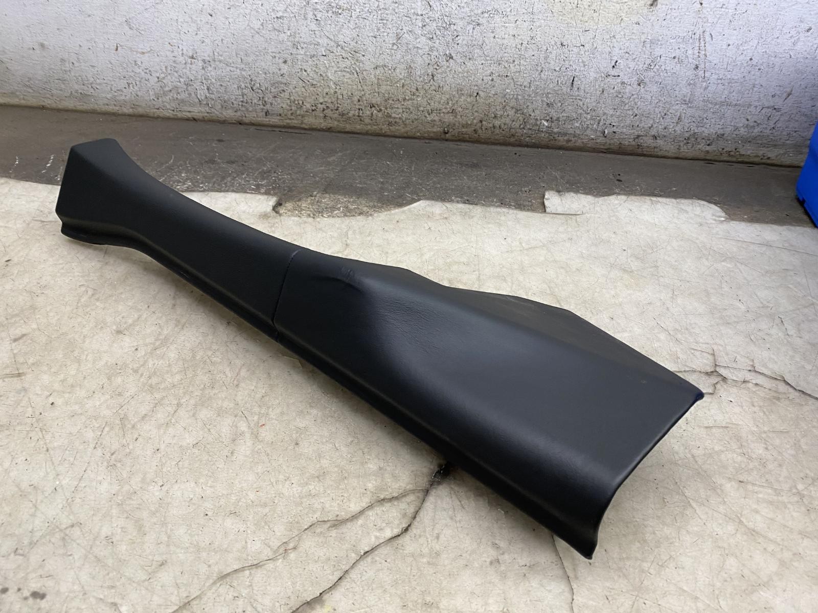 Aston Martin DBX 2020-2025 Front Left Lower Cover panel Black